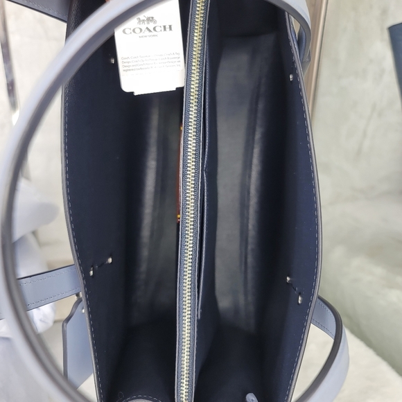 Sold Out - Picture 10 of 15